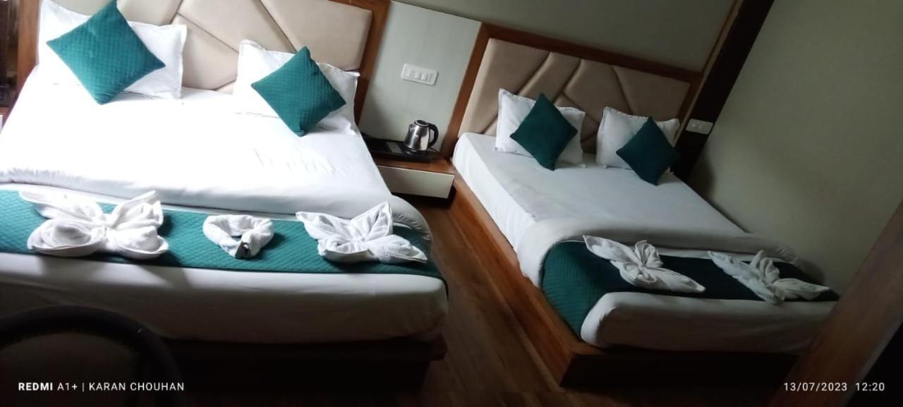 Hotel Hostel Vimal Ganga Rishikesh Exterior photo
