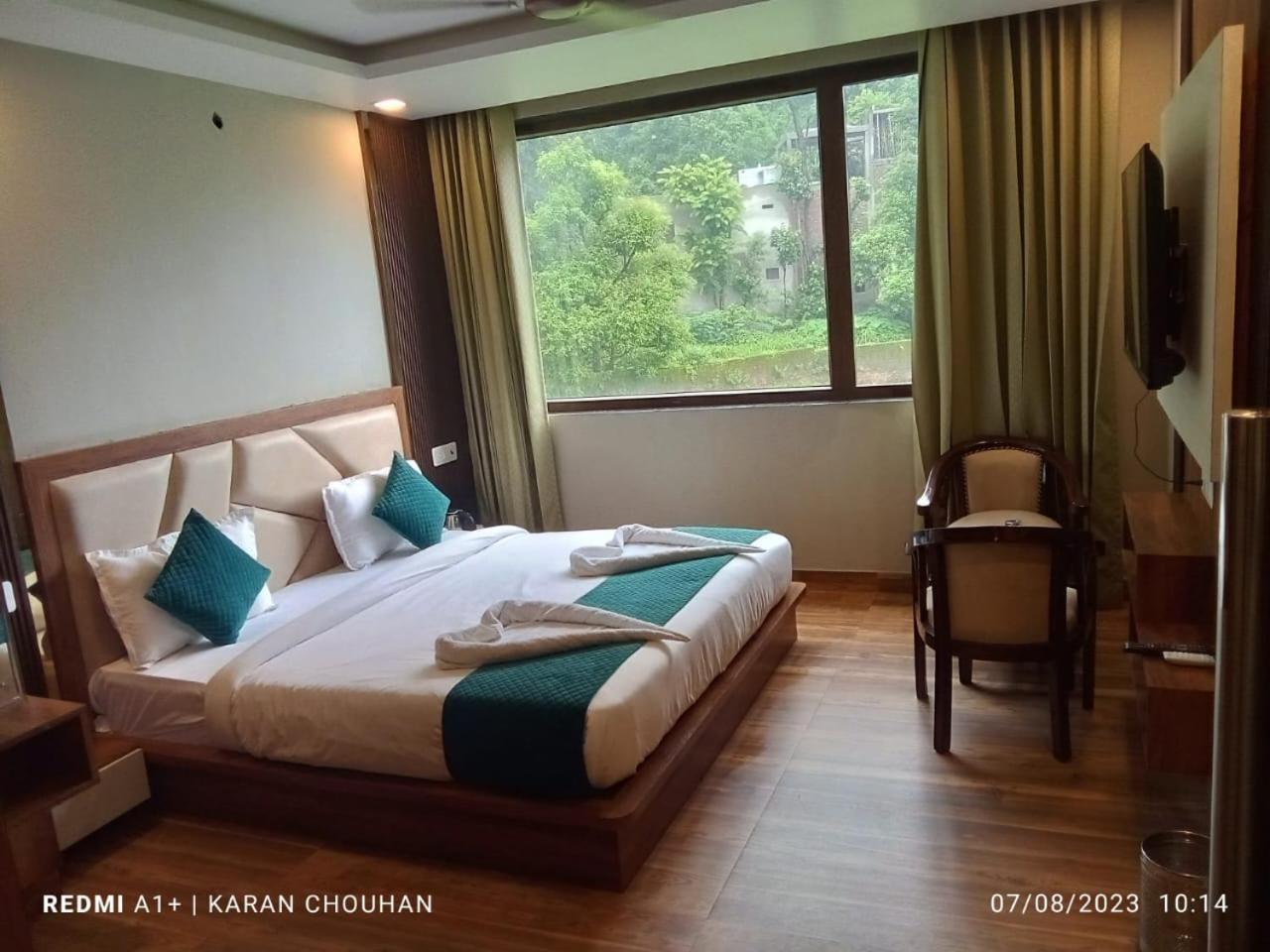 Hotel Hostel Vimal Ganga Rishikesh Exterior photo