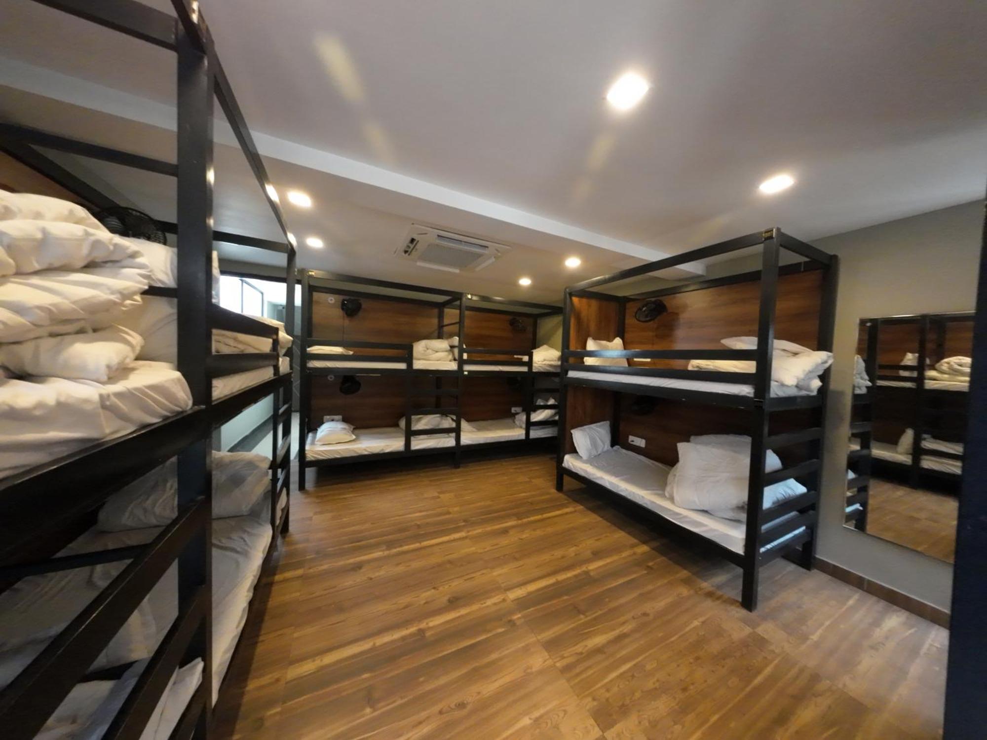 Hotel Hostel Vimal Ganga Rishikesh Exterior photo