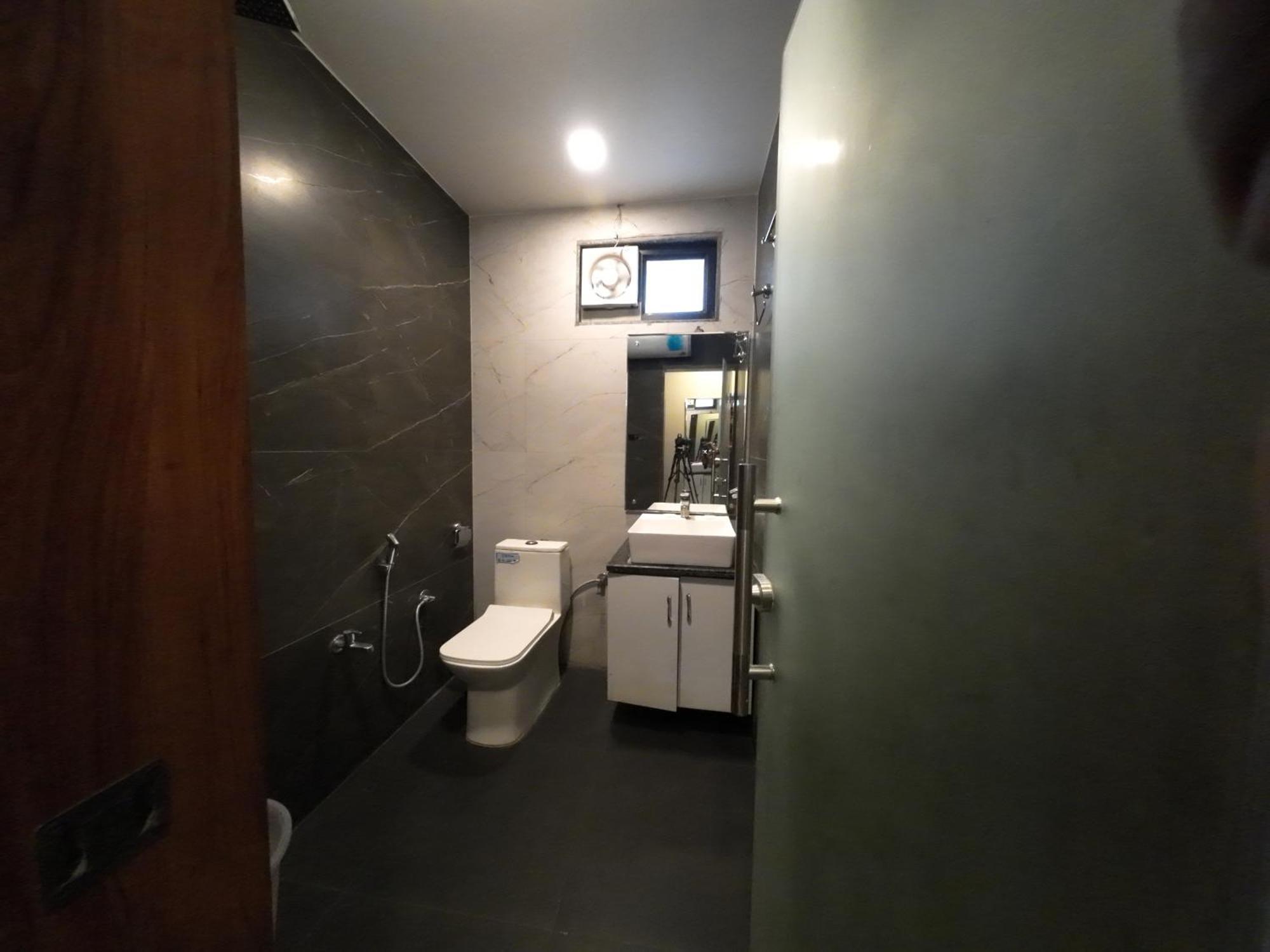 Hotel Hostel Vimal Ganga Rishikesh Exterior photo