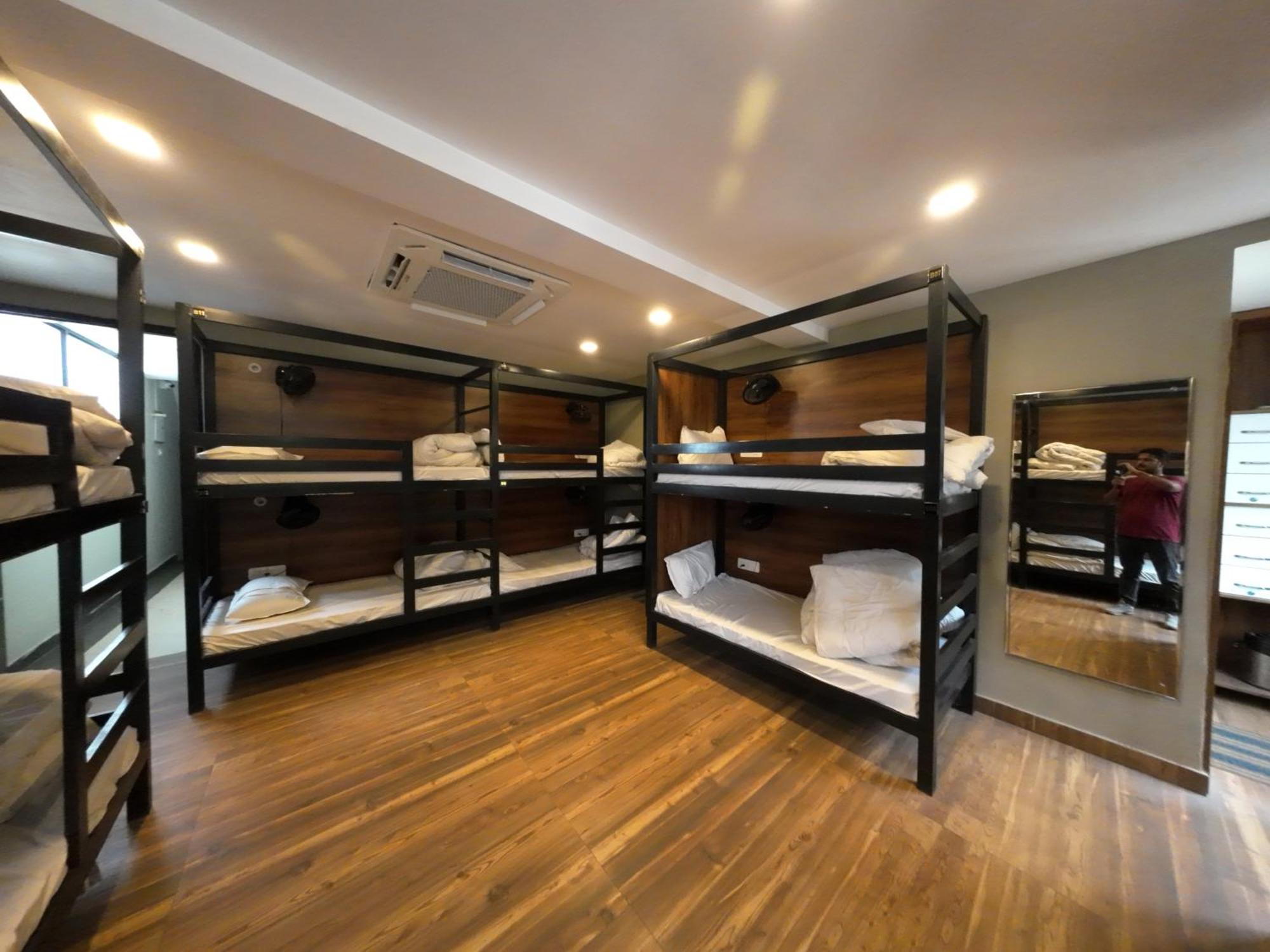 Hotel Hostel Vimal Ganga Rishikesh Exterior photo