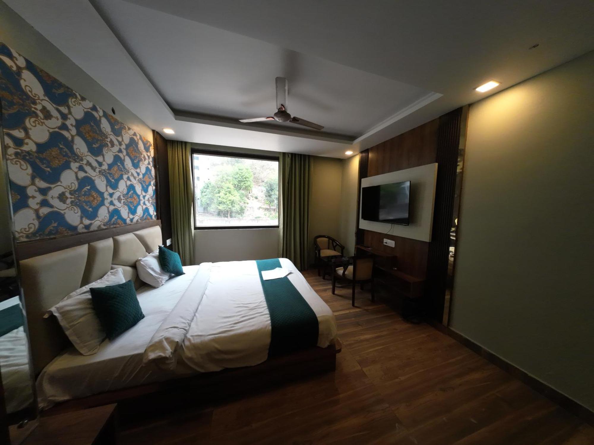 Hotel Hostel Vimal Ganga Rishikesh Exterior photo