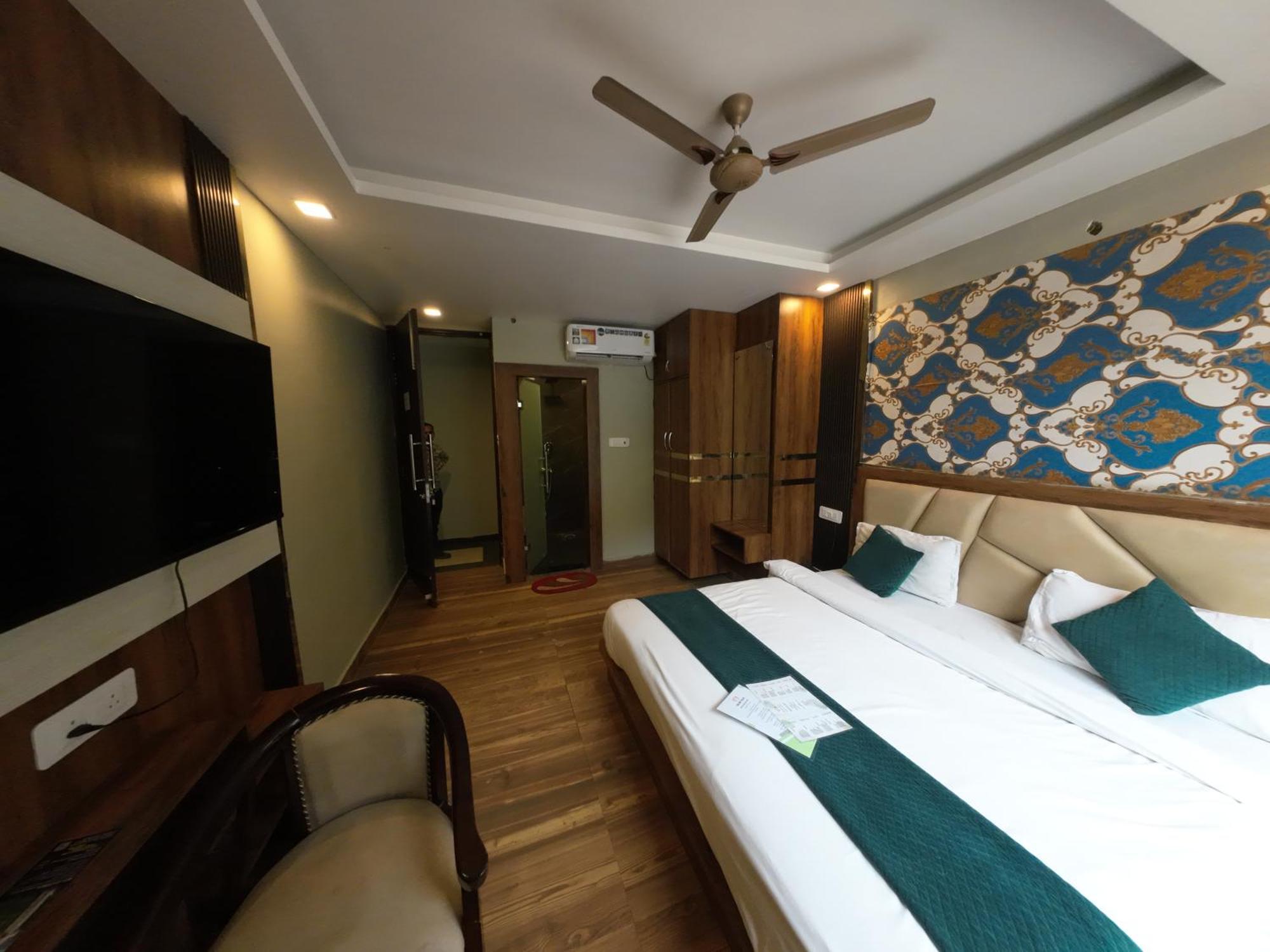 Hotel Hostel Vimal Ganga Rishikesh Exterior photo
