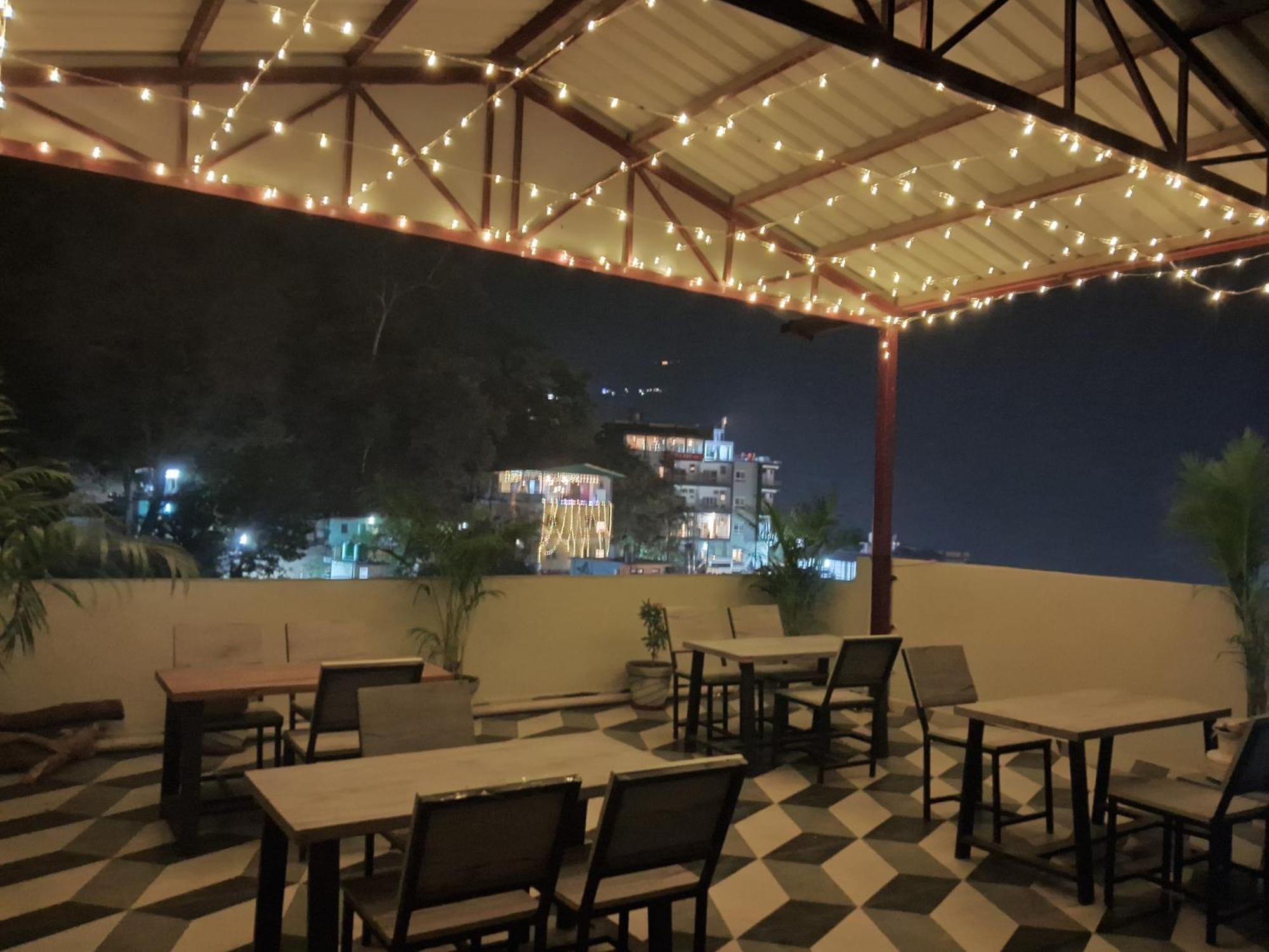Hotel Hostel Vimal Ganga Rishikesh Exterior photo